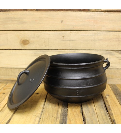 Potjie Cast Iron Flat Pot - 10 Quart Size 3