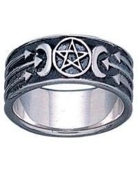 Antiqued Crescent Moon Pentacle Ring