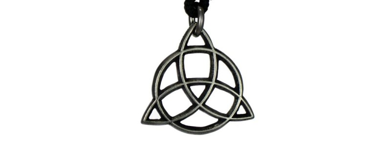 What is a Magic Amulet or Talisman? How do I use it?