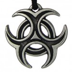 Triple Crescent Moon Witches Rune Pewter Necklace