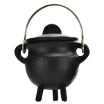 Plain Cast Iron Mini Cauldron with Lid